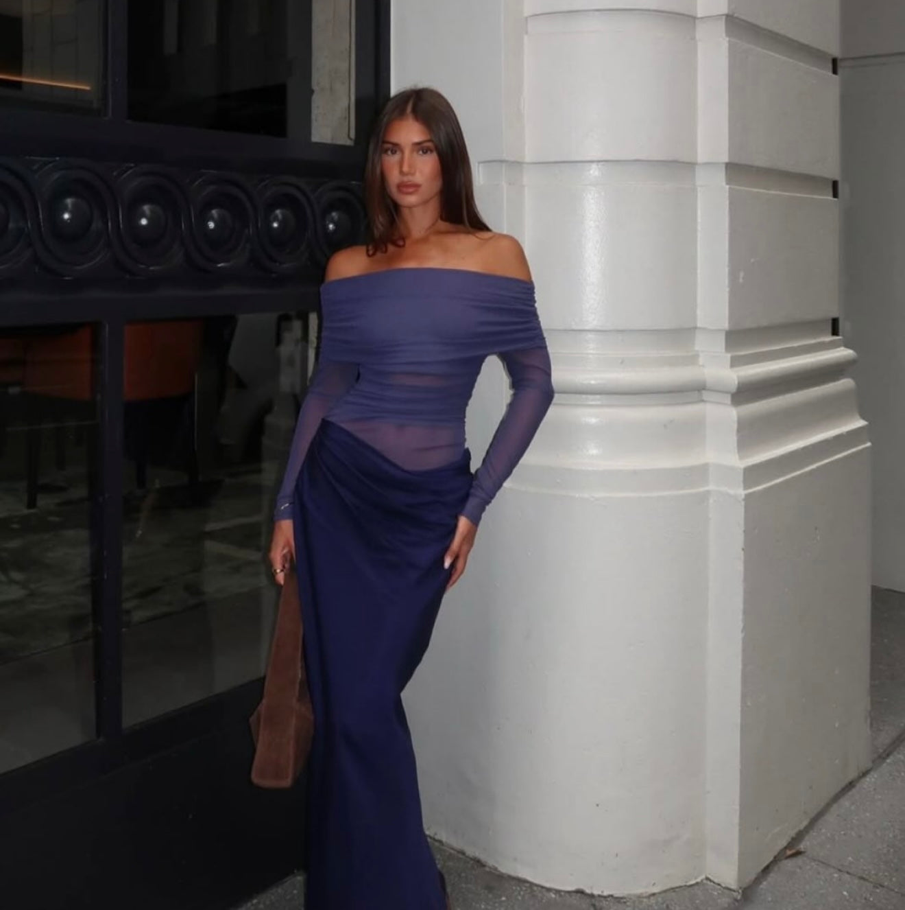 Benni Yasmin Off Shoulder Navy